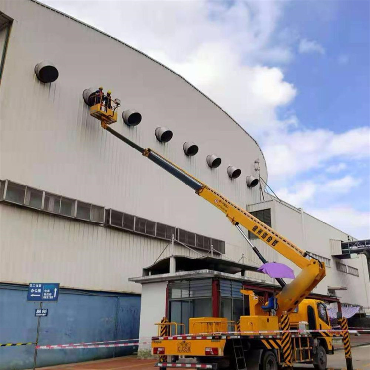 长兴县高空作业车出租服务：专业广告牌安装解决方案