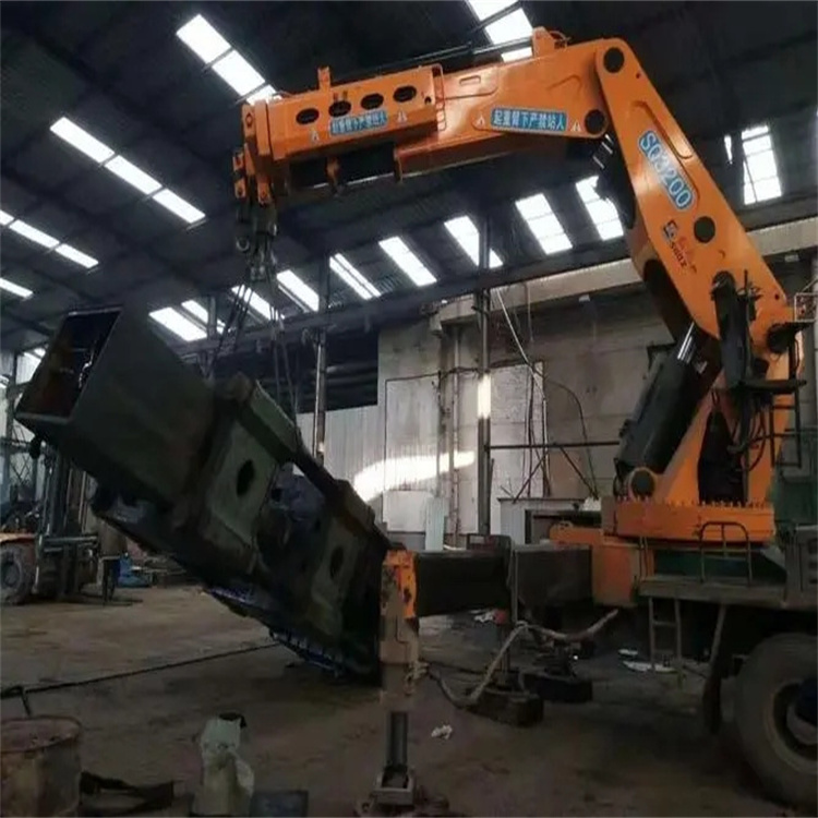 长兴县200吨折臂吊出租