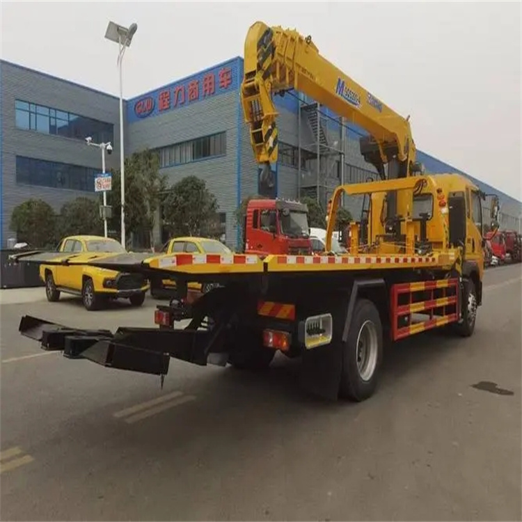 长兴县附近小随车吊出租电话，轻松解决搬运烦恼