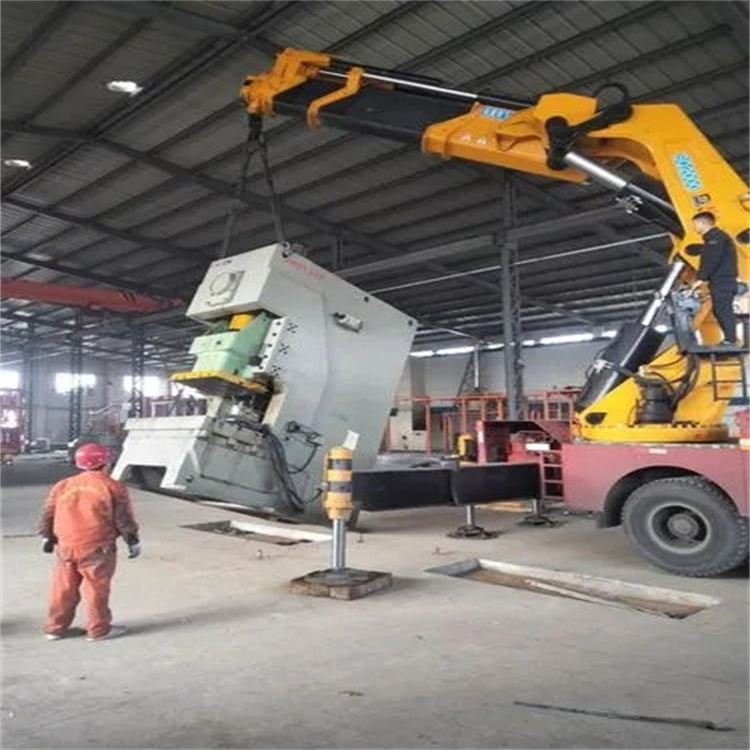 长兴县80吨折臂吊车出租附近电话