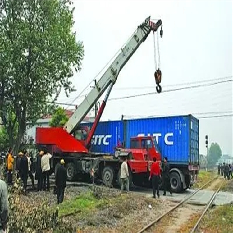 长兴县如何快速找到附近的吊车救援公司